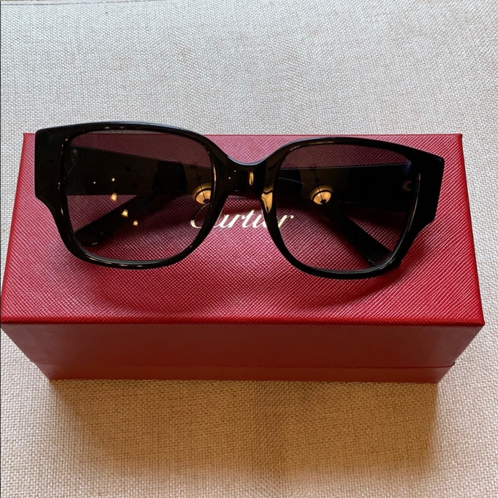 Cartier sunglass for woman